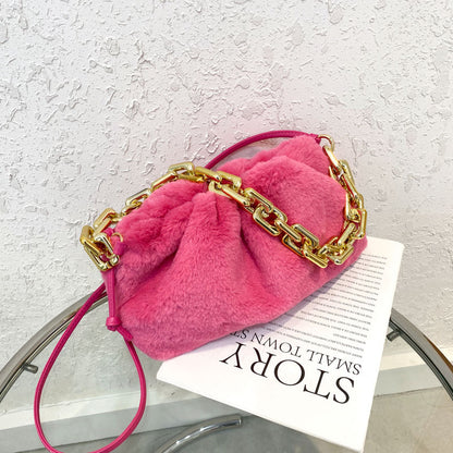 Furry One-Shoulder Diagonal Chain Bag