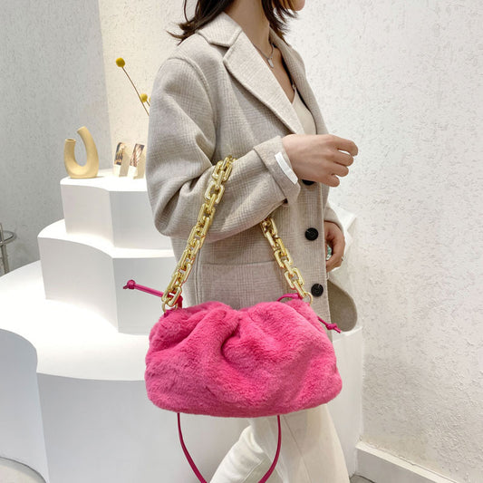 Furry One-Shoulder Diagonal Chain Bag