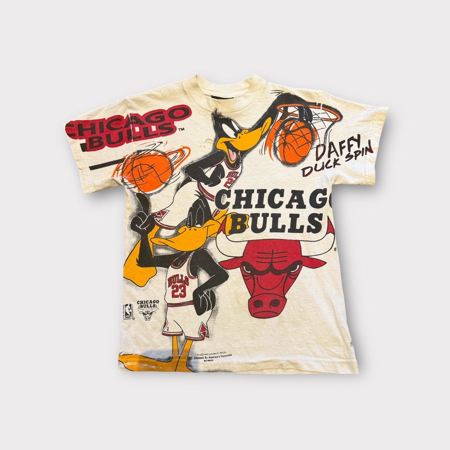 Vintage 1993 Chicago Bulls Daffy Duck Warner Bros NBA Changes Tee Jordan Rare