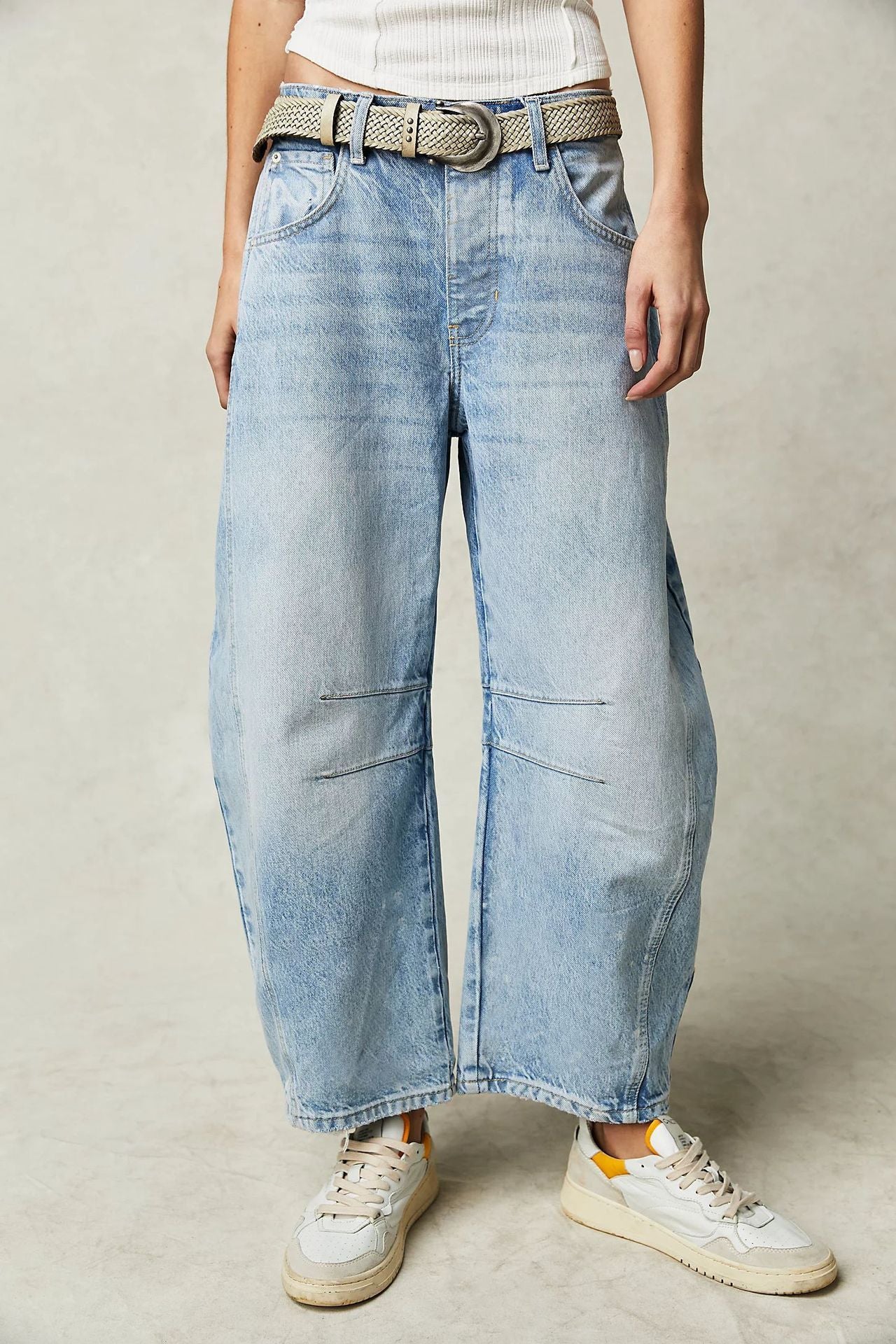 Mid-Rise Barrel Denims